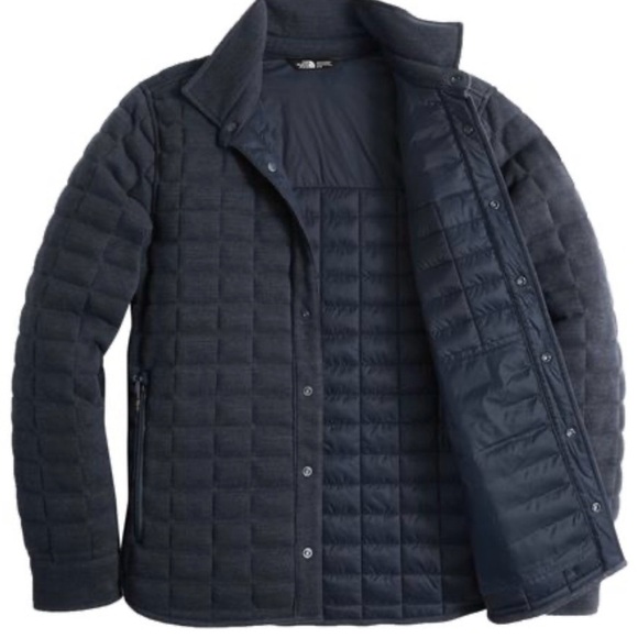 The North Face Men's Navy blue Puffer Jacket like new 🆕 - Picture 1 of 4